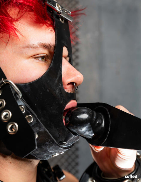 rubstraints lockplate PENIS GAG