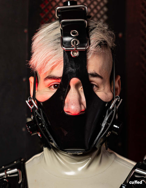 rubstraints muzzle CLOSED