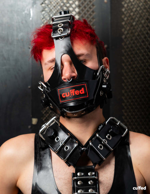 rubstraints muzzle CLOSED