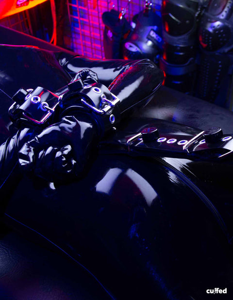 rubstraints: hogtie 2