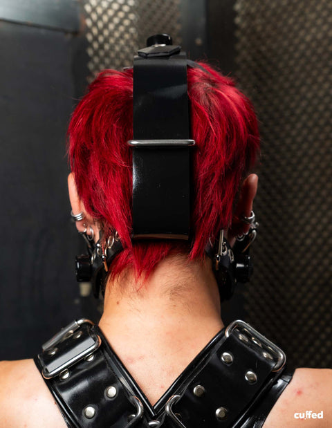 rubstraints muzzle OPEN